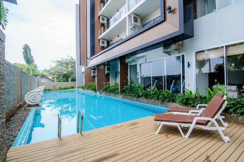 Chic Condo By Resava Karon Exterior photo
